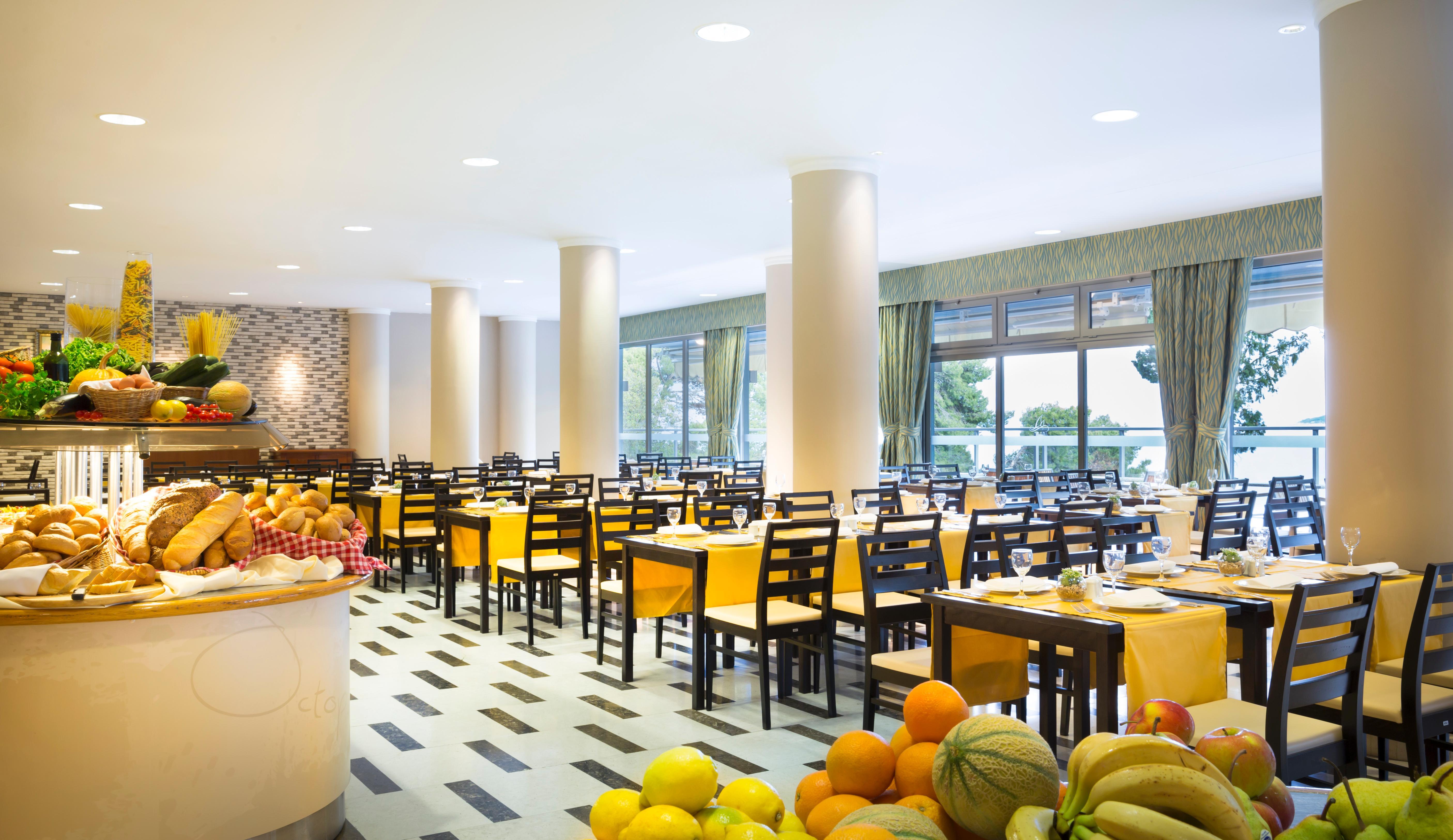 Aminess Vival Grand Azur Hotel 오레비츠 외부 사진