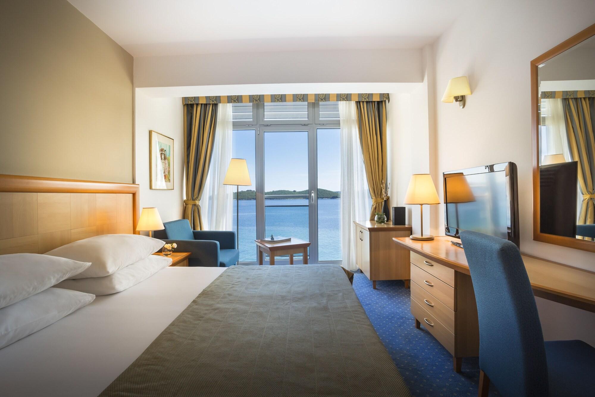 Aminess Vival Grand Azur Hotel 오레비츠 외부 사진
